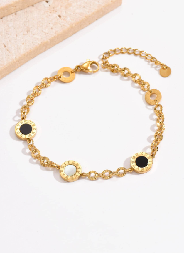 Stainless Steel Black and White Shell Roman Numerals Bracelet Women’s Daily Fashion Accessory