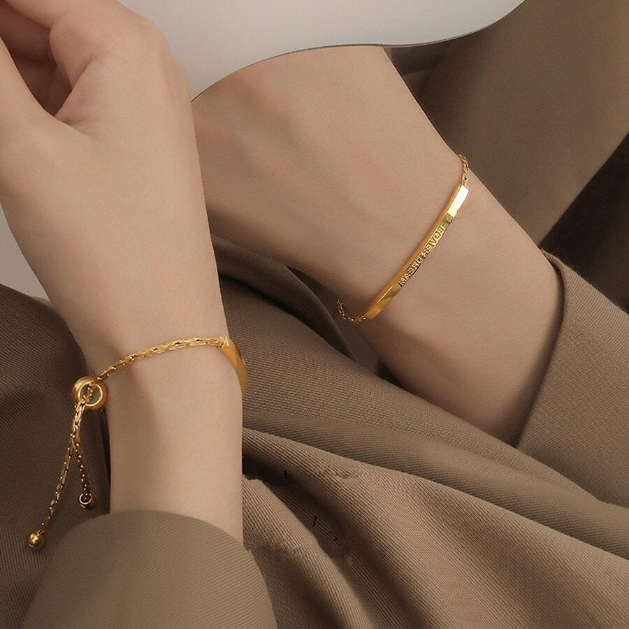 Gold Plated Stainless Steel Curved Tube Charm Bracelet – Adjustable Pull Cord Design for Daily Wear