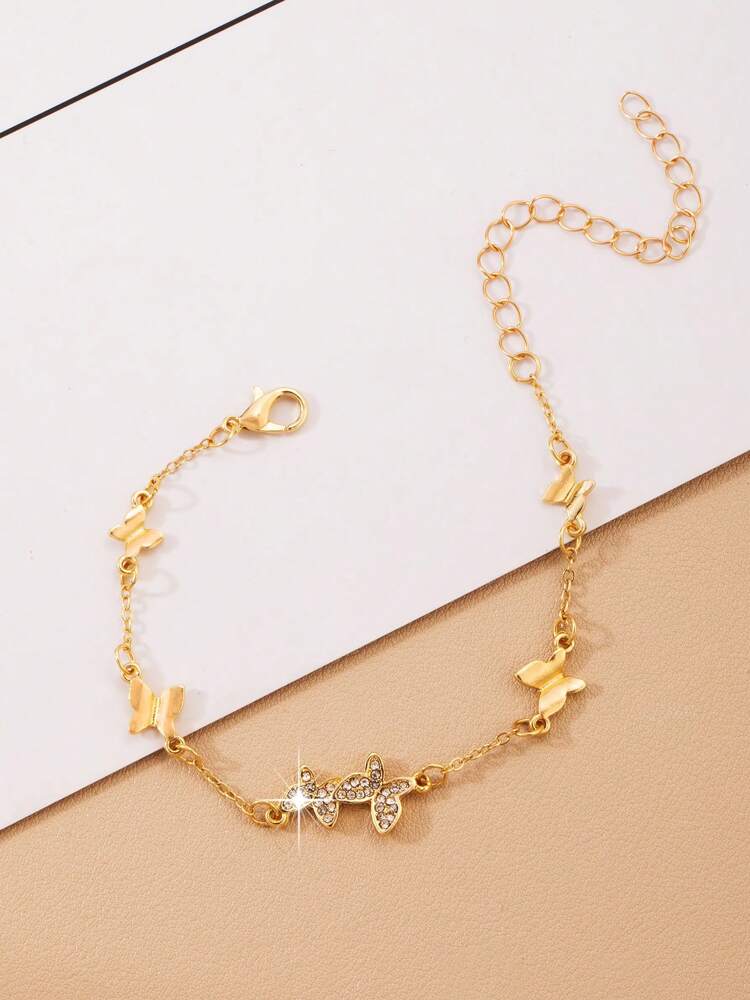 Minimalist Gold Butterfly Bracelet – Delicate Fashion Jewelry for Women’s Daily Wear & Gifting