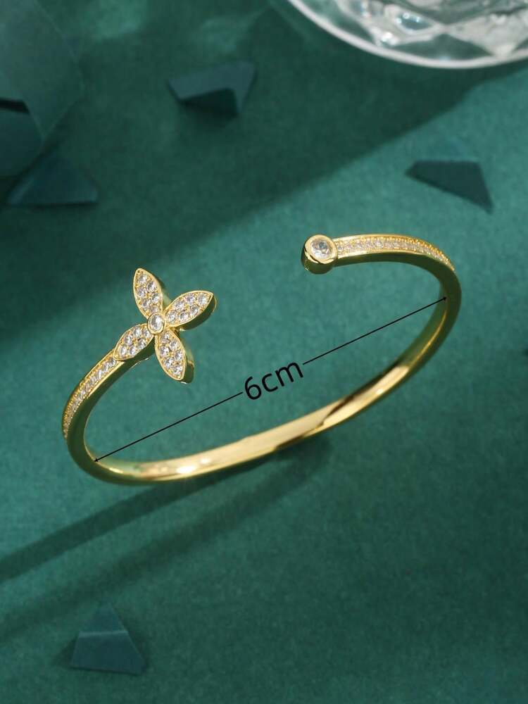 High-Quality 18K Gold Plated Four-Corner Floral Bracelet With Cubic Zirconia – Luxurious Jewelry Gift For Women