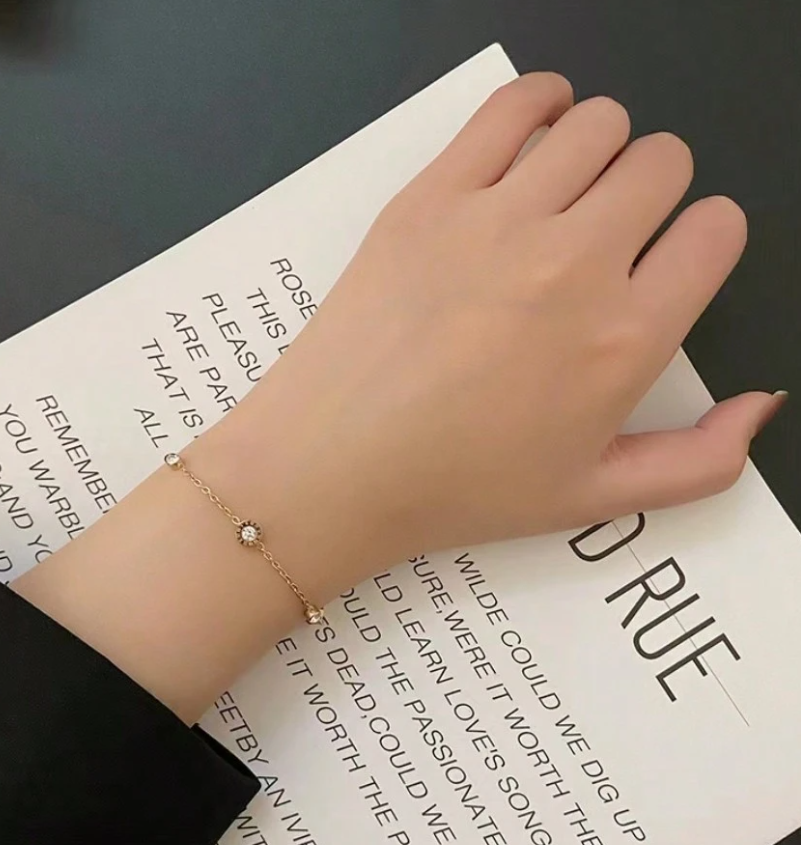 1pc Gold-Tone Stainless Steel Cubic Zirconia Roman Numeral Beaded Bracelet for Women & Couples Daily Party