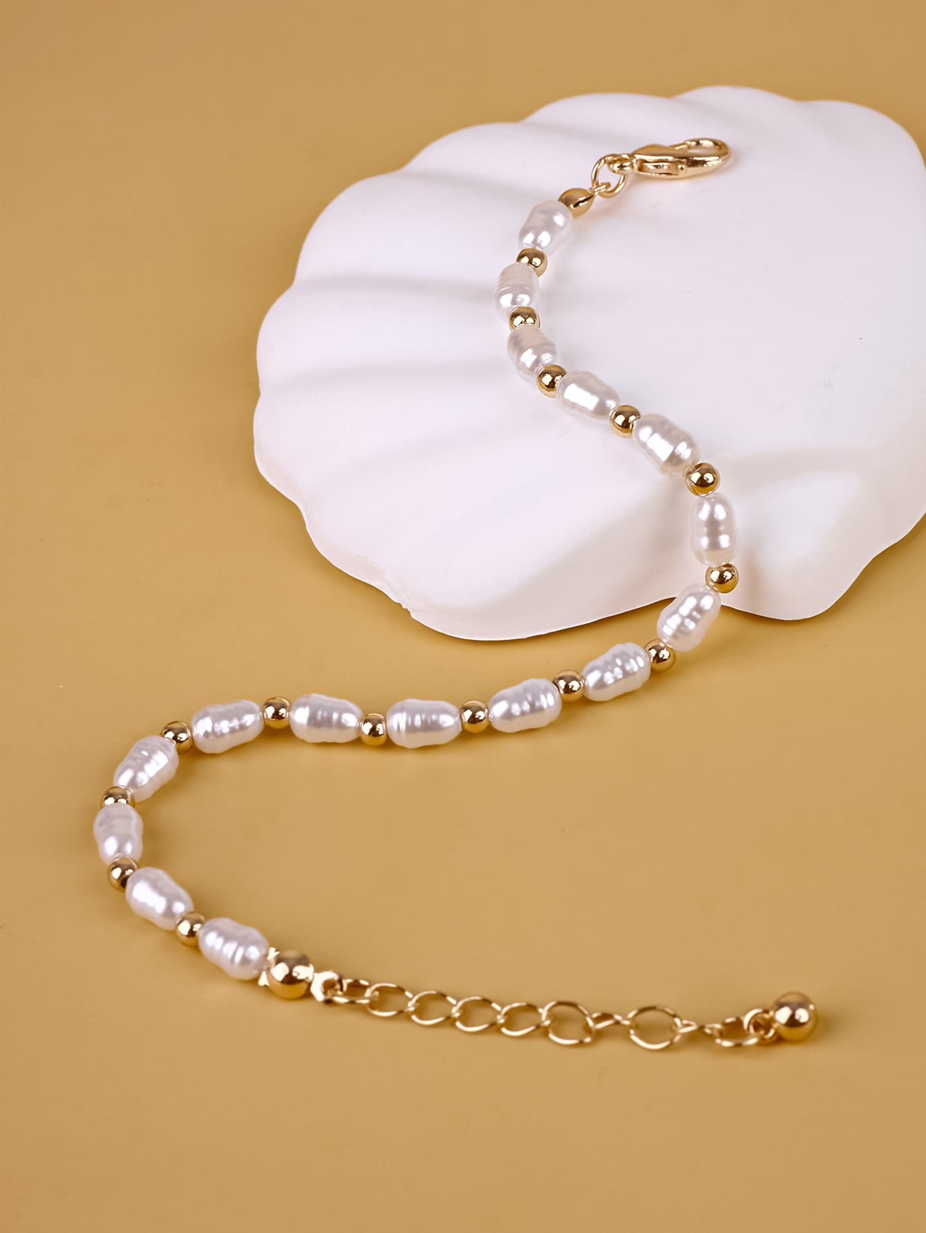 Elegant Acrylic Beaded Bracelet – Stylish Lightweight Jewelry For Women, Perfect For Daily Wear Or Gifting