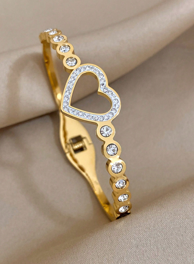 1pc Heart Rhinestone Gold Hollow Stainless Steel Bracelet Elegant Shiny Jewelry for Women Party Wedding Gift