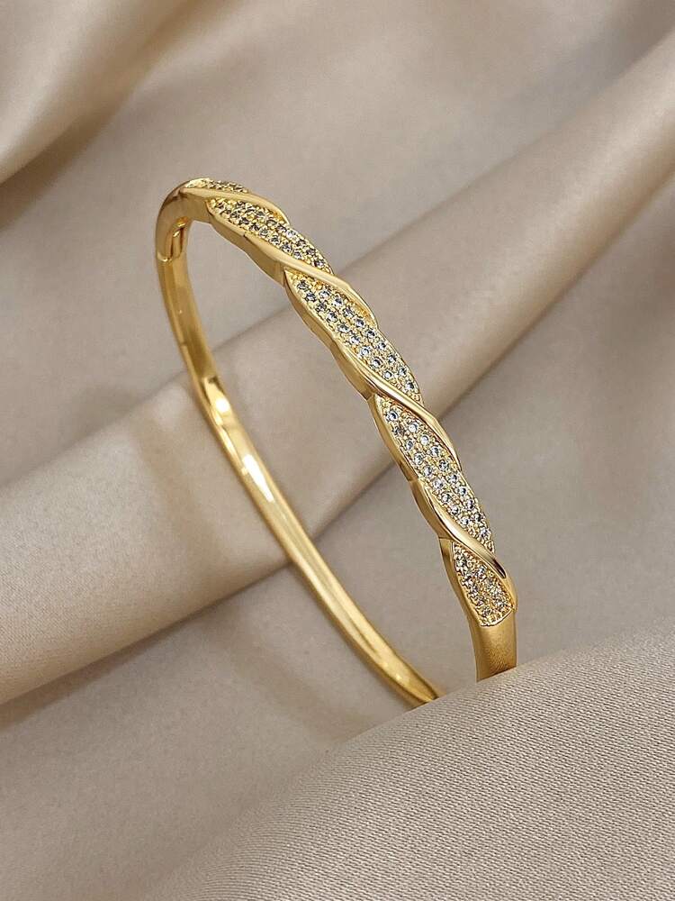 Simple Twisted Copper Alloy Bangle – Elegant Zirconia Bracelet for Women’s Daily Wear & Special Gifts