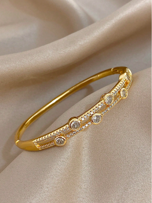 1pc Vintage Luxury Stackable Bangle Bracelet 14K Gold Plated Copper Women’s Daily Party Jewelry Gift