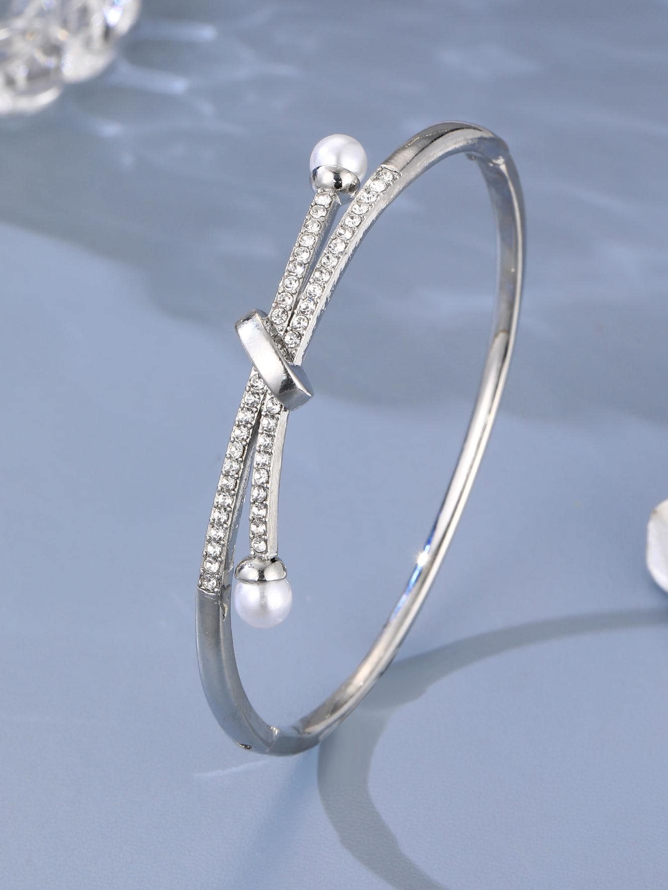 Elegant Women's Bangle With Sparkling Rhinestones And Faux Pearl Accents, Perfect Fashion Jewelry Gift