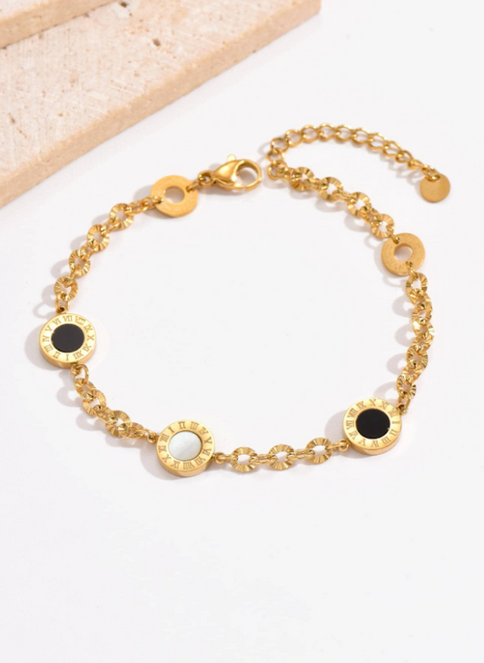 Stainless Steel Black and White Shell Roman Numerals Bracelet Women’s Daily Fashion Accessory