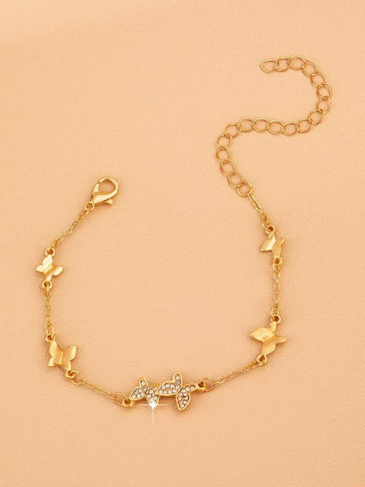 Minimalist Gold Butterfly Bracelet – Delicate Fashion Jewelry for Women’s Daily Wear & Gifting